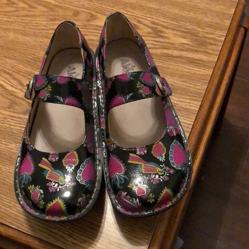 Alegria Paloma style Mary Janes.